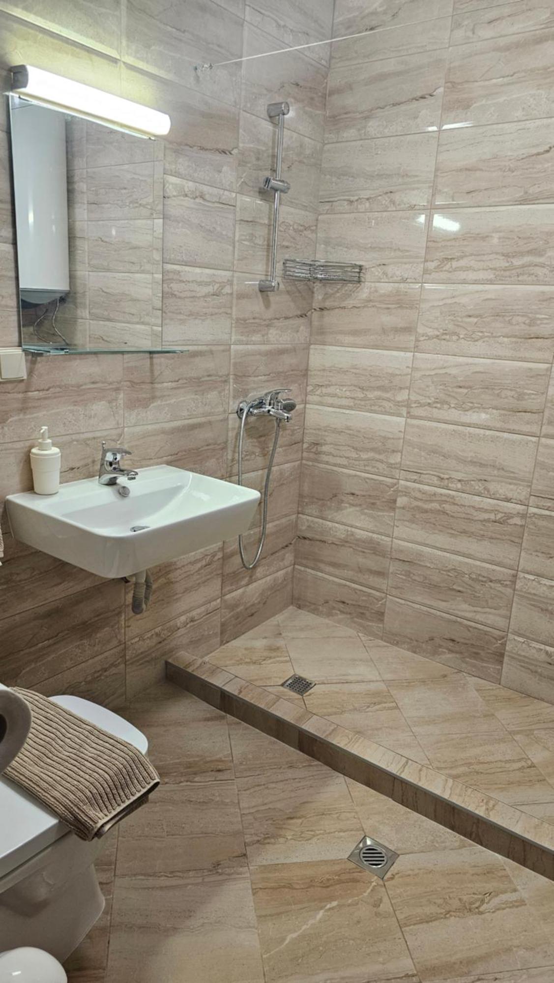 Aparthotel Vesta Riviera - Free Parking Golden Sands Habitación foto